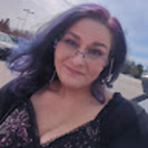 Meet your Posher, Angie